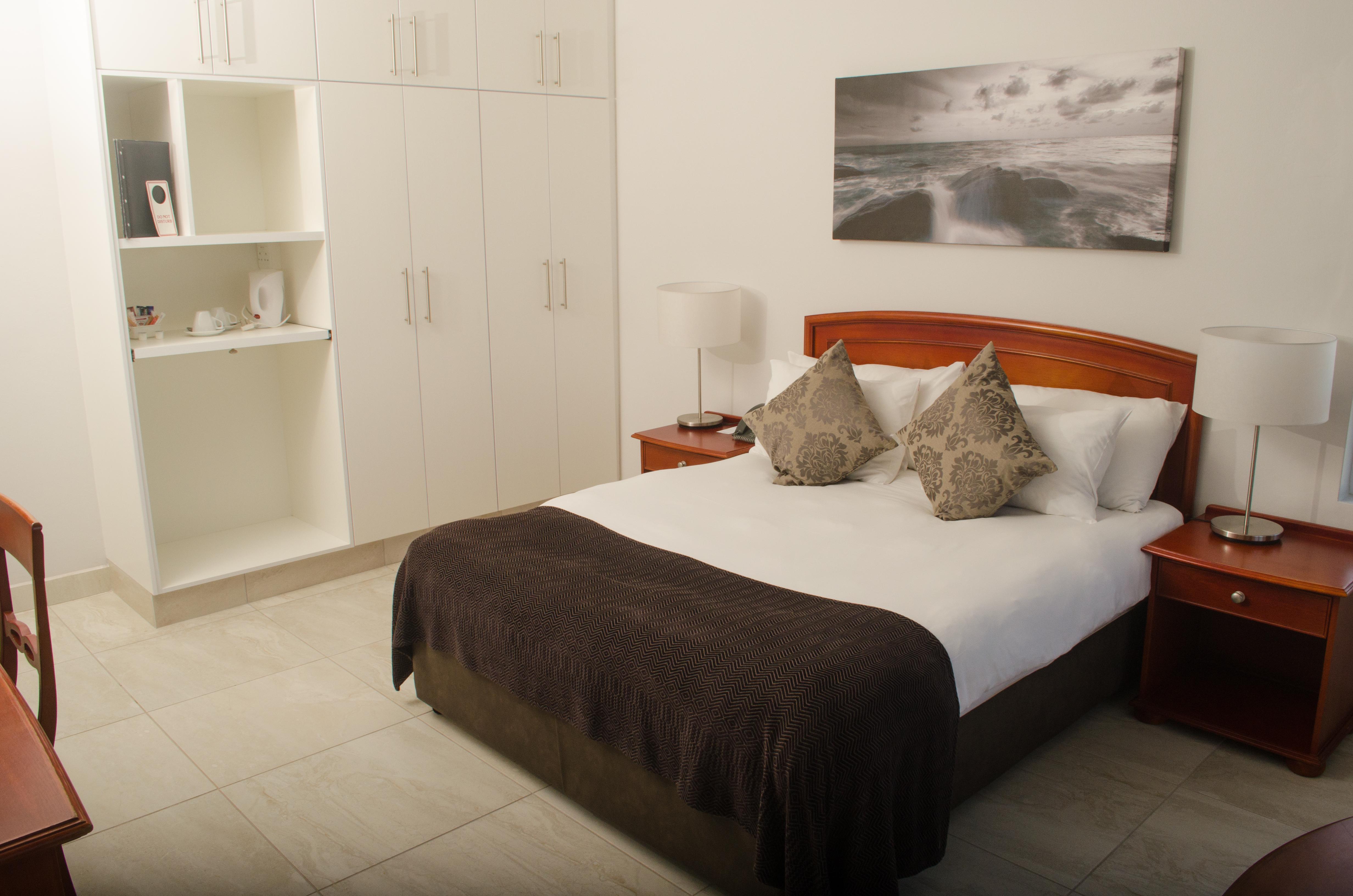 The Point Hotel & Spa Мозел Бей Екстериор снимка